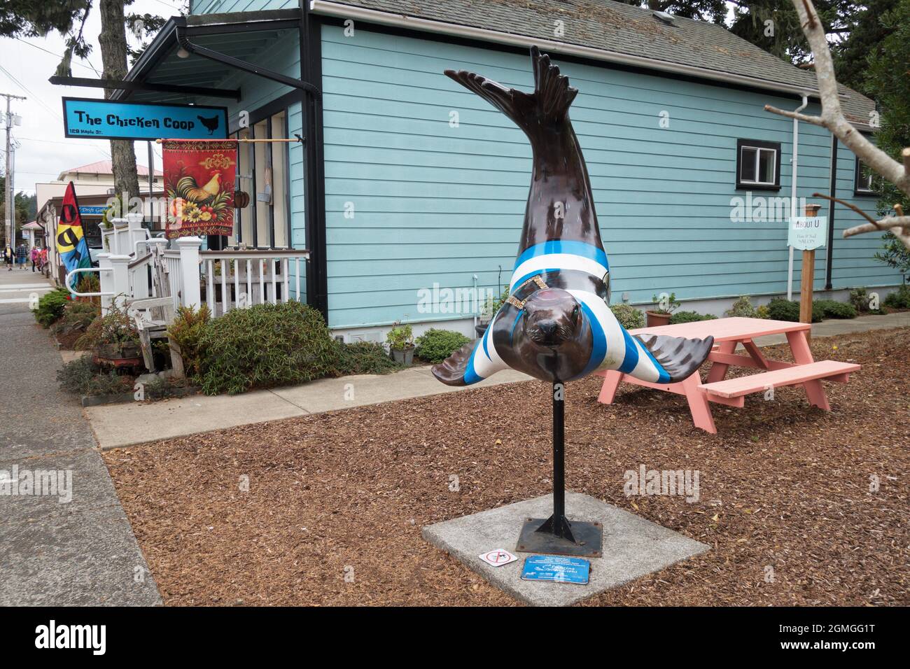 'Green Eyed Sue' a sea lion sculpture by Matt Hawk, on display in Florence, Oregon. Stock Photo