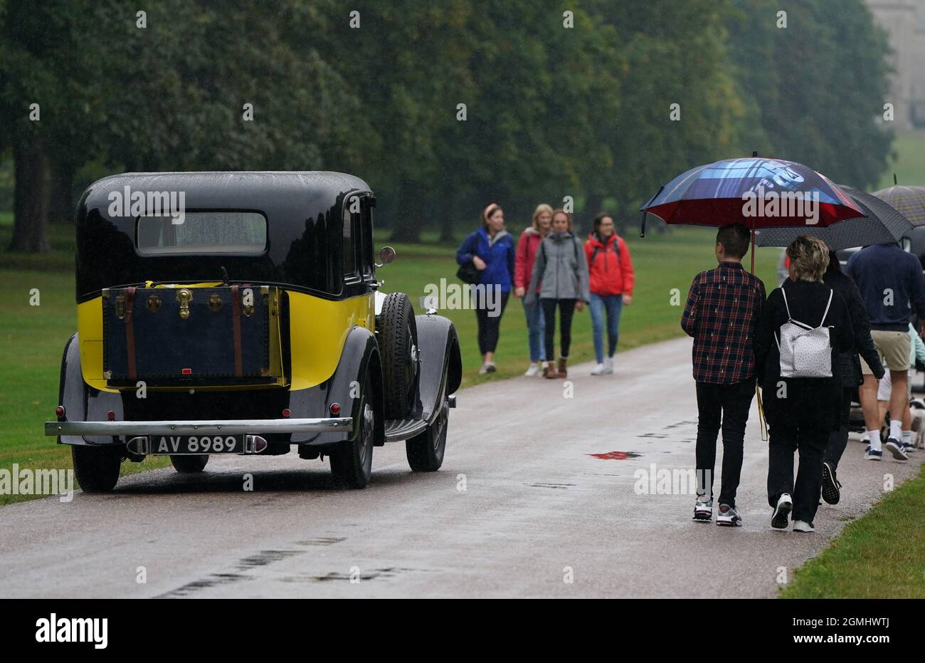 A 1937 Rolls-Royce Park Ward Limousine joins other classic cars belonging to members of the International Club for Rolls Royce and Bentley Enthusiasts as they make their way the Long Walk during an escorted parade through the Great Park to Windsor Castle in aid of The Prince Philip Trust Fund. Picture date: Sunday September 19, 2021. Stock Photo