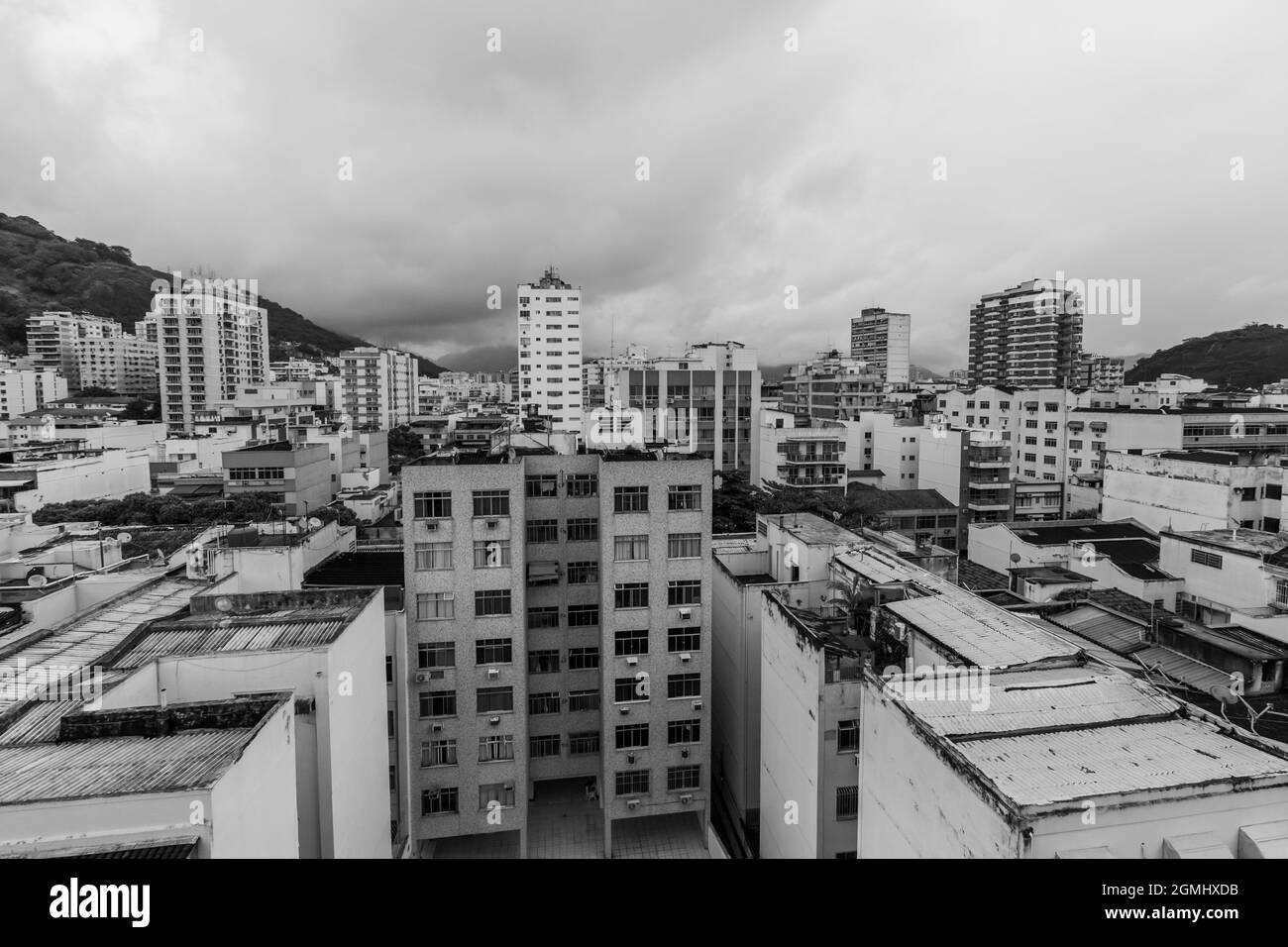 Modern city skyline and closeup Black and White Stock Photos & Images ...