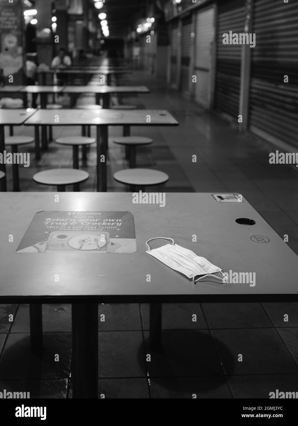 Singapore Whampoa Market empty during Covid-19 mask on table Stock Photo