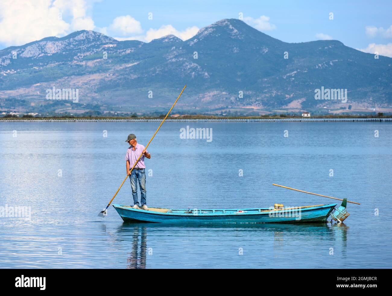 Traditional spear fishing hi-res stock photography and images - Alamy
