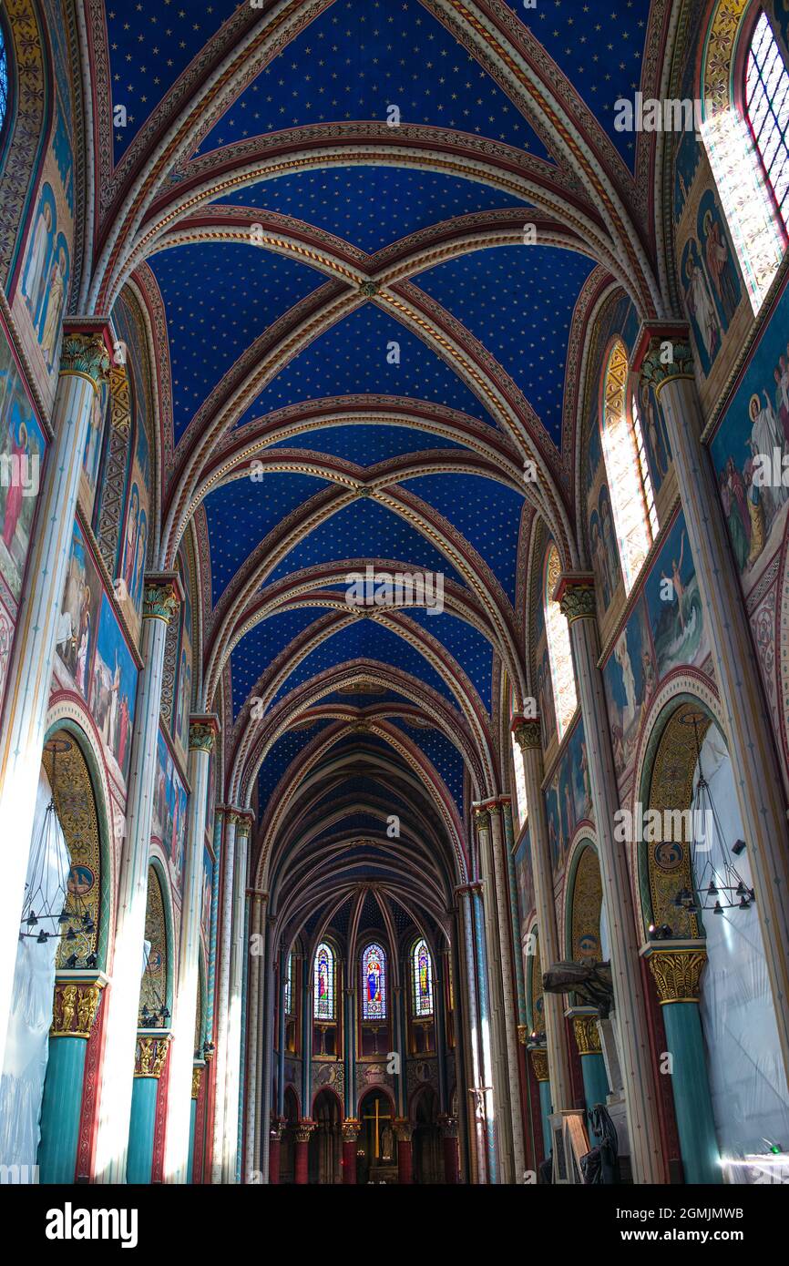 Interior of Saint Germain des Pres church Stock Photo - Alamy