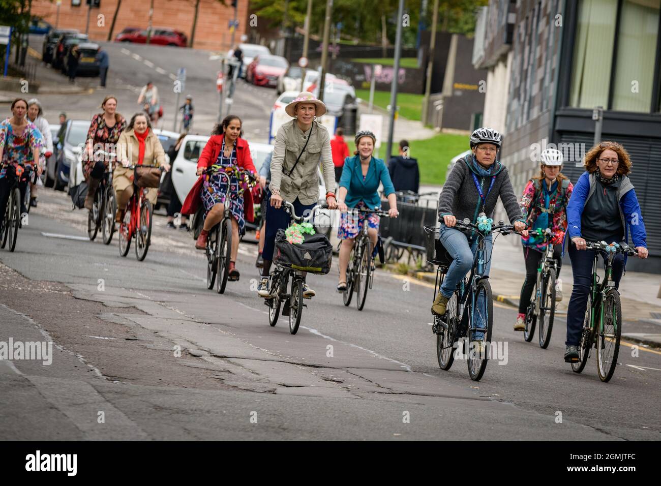 Edinburgh, Scotland. Sunday 19 September 2021. Participants at the ...