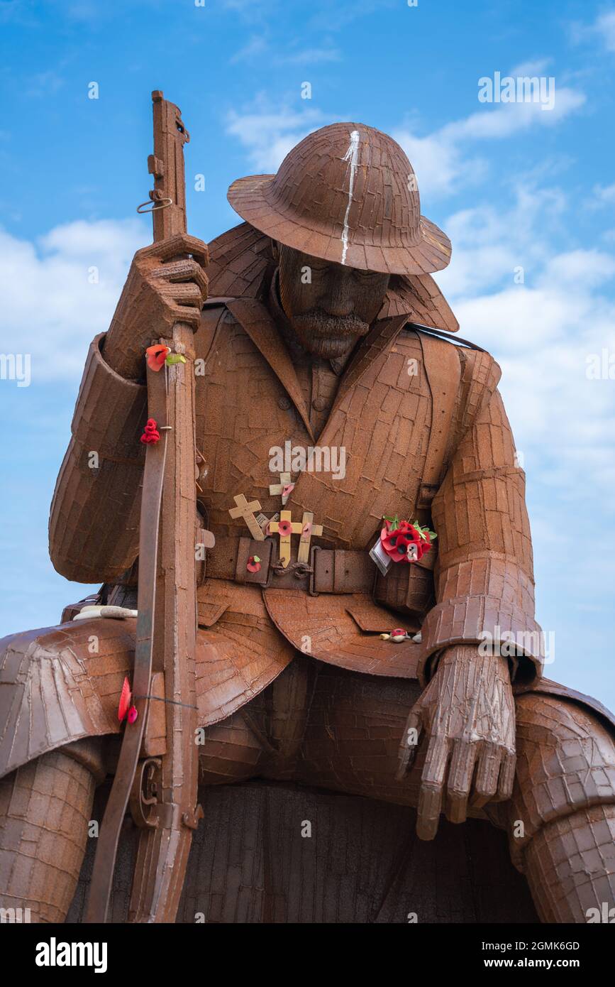 Tommy World War One, Soldier, Sculpture, Seaham, Odysseus giant, beautiful tribute, World War 1, amazing statue, memorial gardens, rusty giant, WW1. Stock Photo