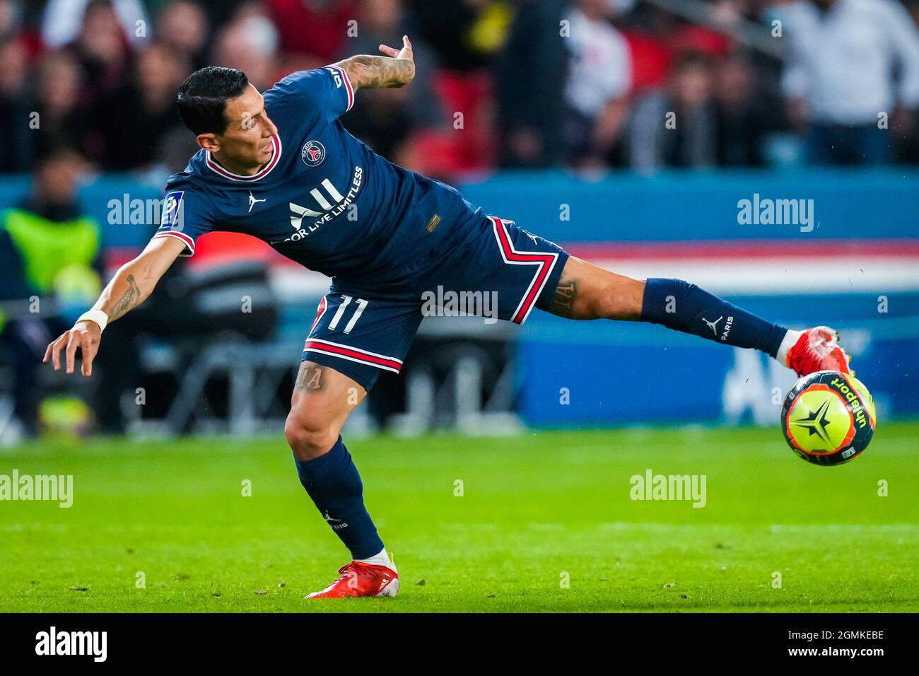 AC Milan away kit wallpaper, image size:1300x956