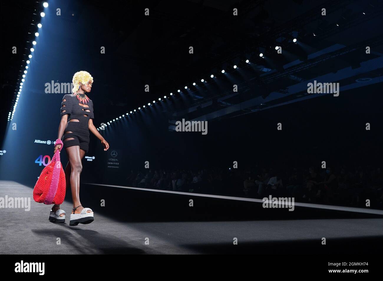 Fashion runway studio hi-res stock photography and images - Page 5 - Alamy