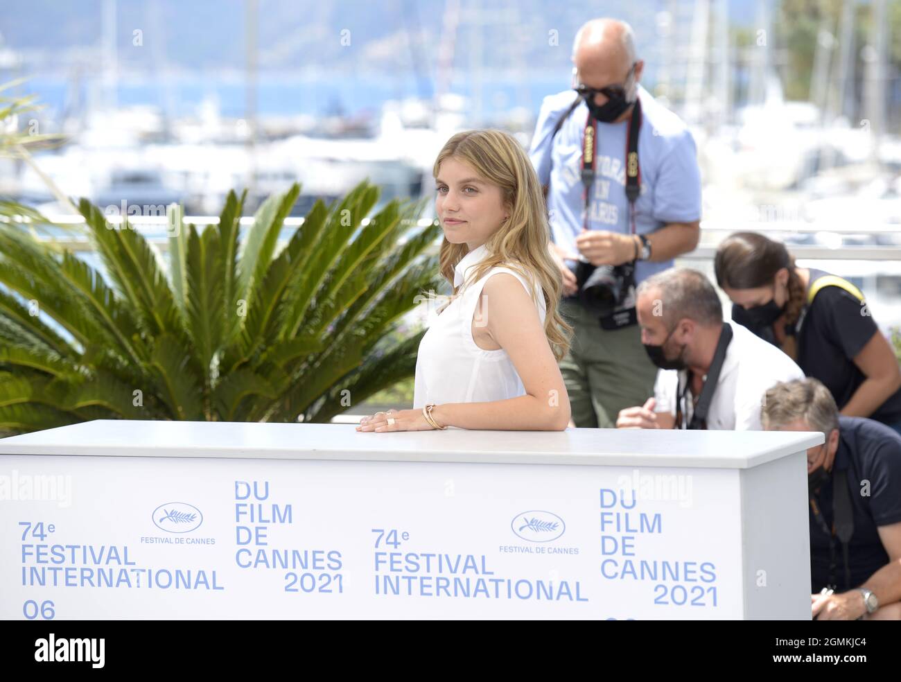 Noemie Merlant and Gimi-Nicolae Covaci attend the Mi Iubita Mon Amour  photocall during the 74th annual Cannes Film Festival on July 14, 2021 in  Cannes, France. Photo by David Niviere/ABACAPRESS.COM Stock Photo 
