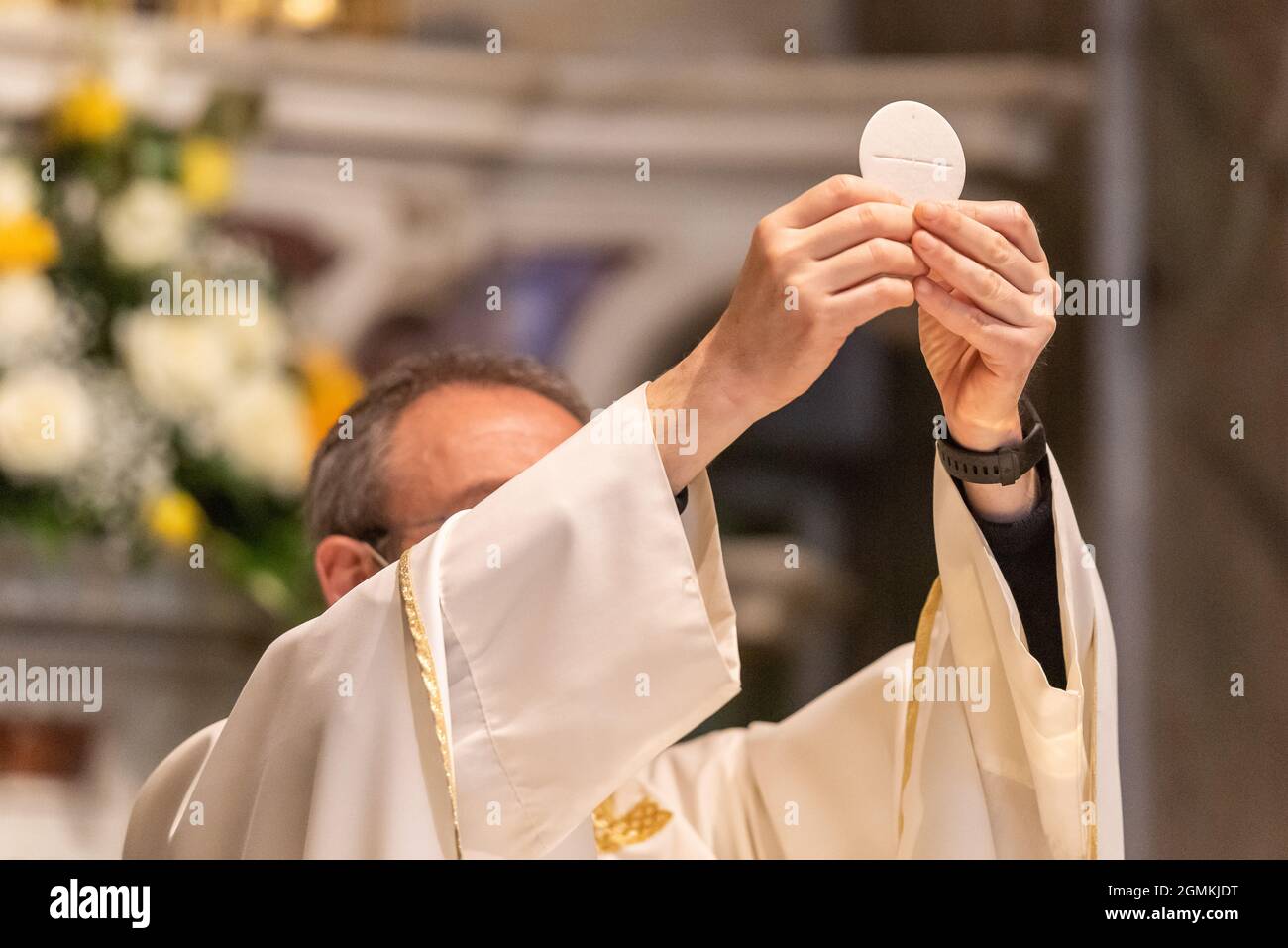 Sacramental bread hi-res stock photography and images - Alamy