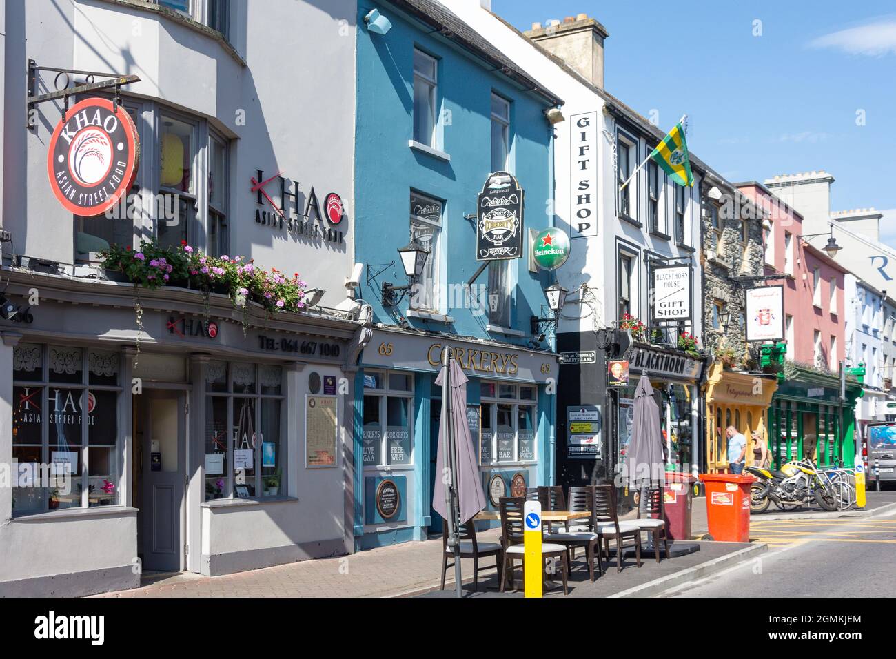 Killarney High Street, Killarney (Cill Airne), County Kerry, Republic of Ireland Stock Photo