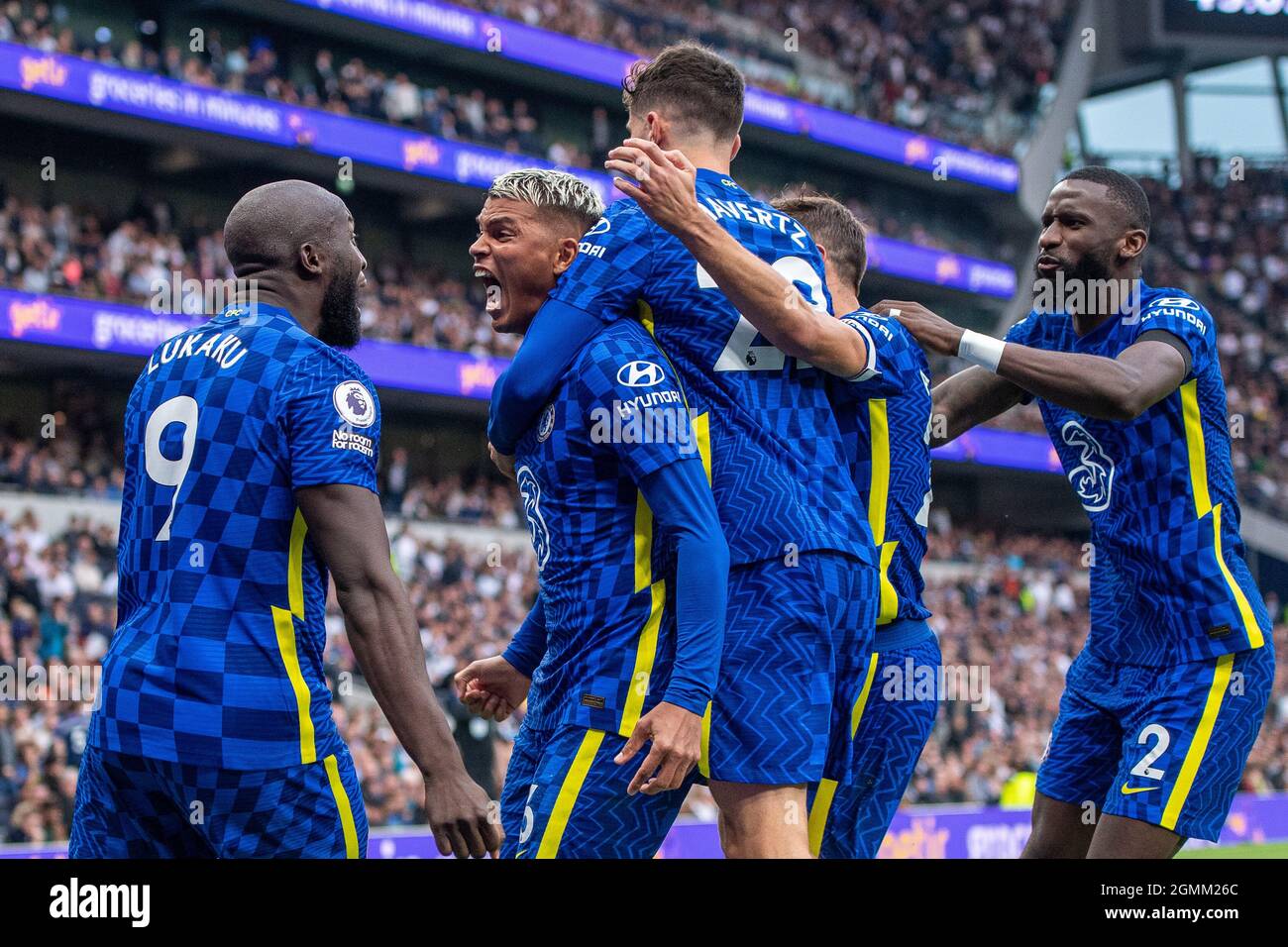 Thiago Silva of Chelsea celebrate with Kai Havertz, Romelu Lukaku and César Azpilicueta after scoring goal during the Premier League match between Tot Stock Photo