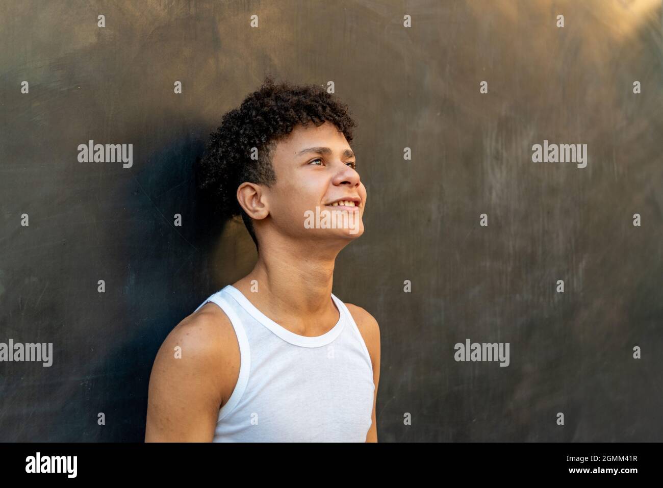 Black teenager portrait hi-res stock photography and images - Alamy