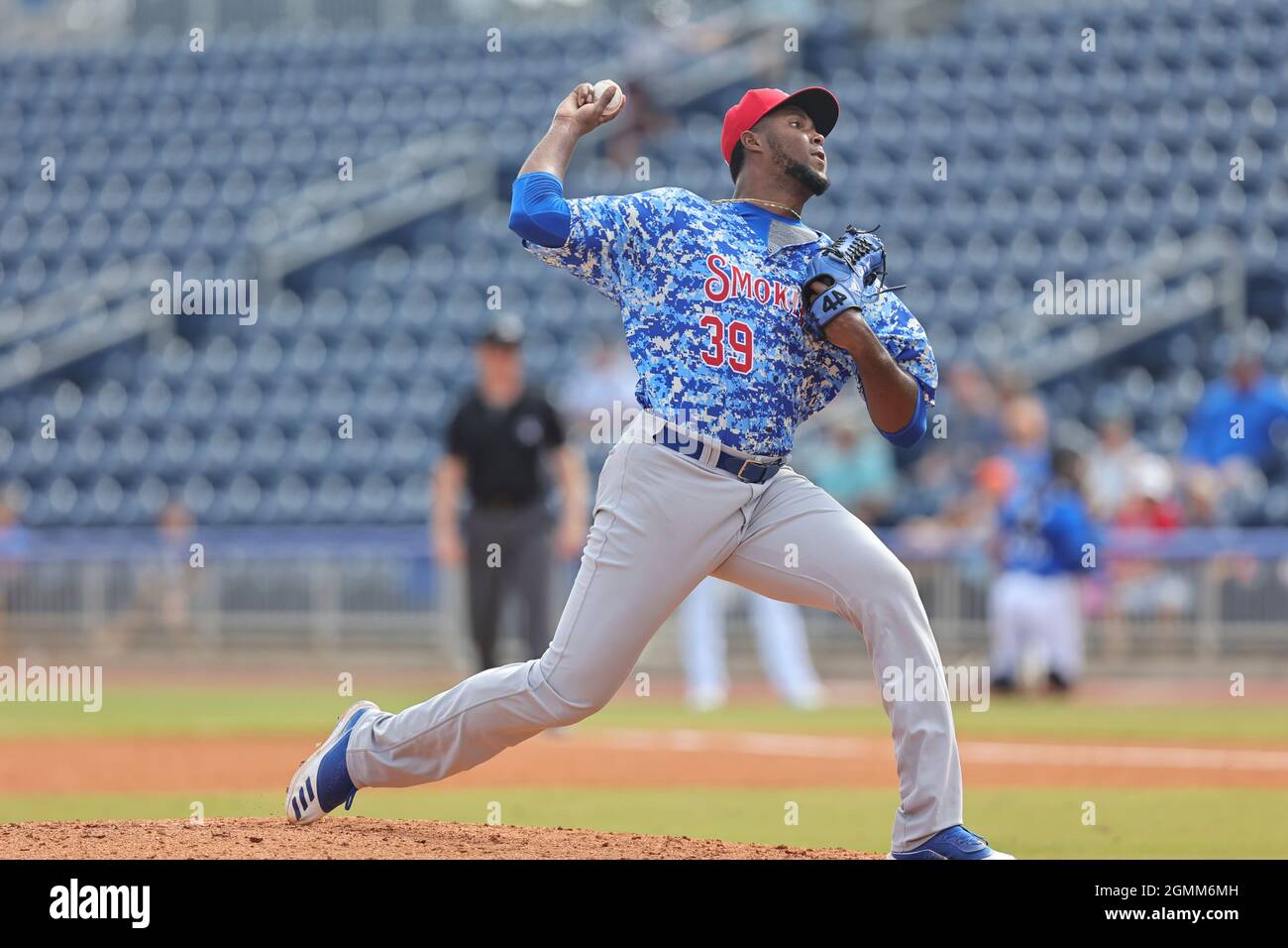 Sep 19, 2021 Tennessee Smokies pitcher Dauris Valdez (39) pitches