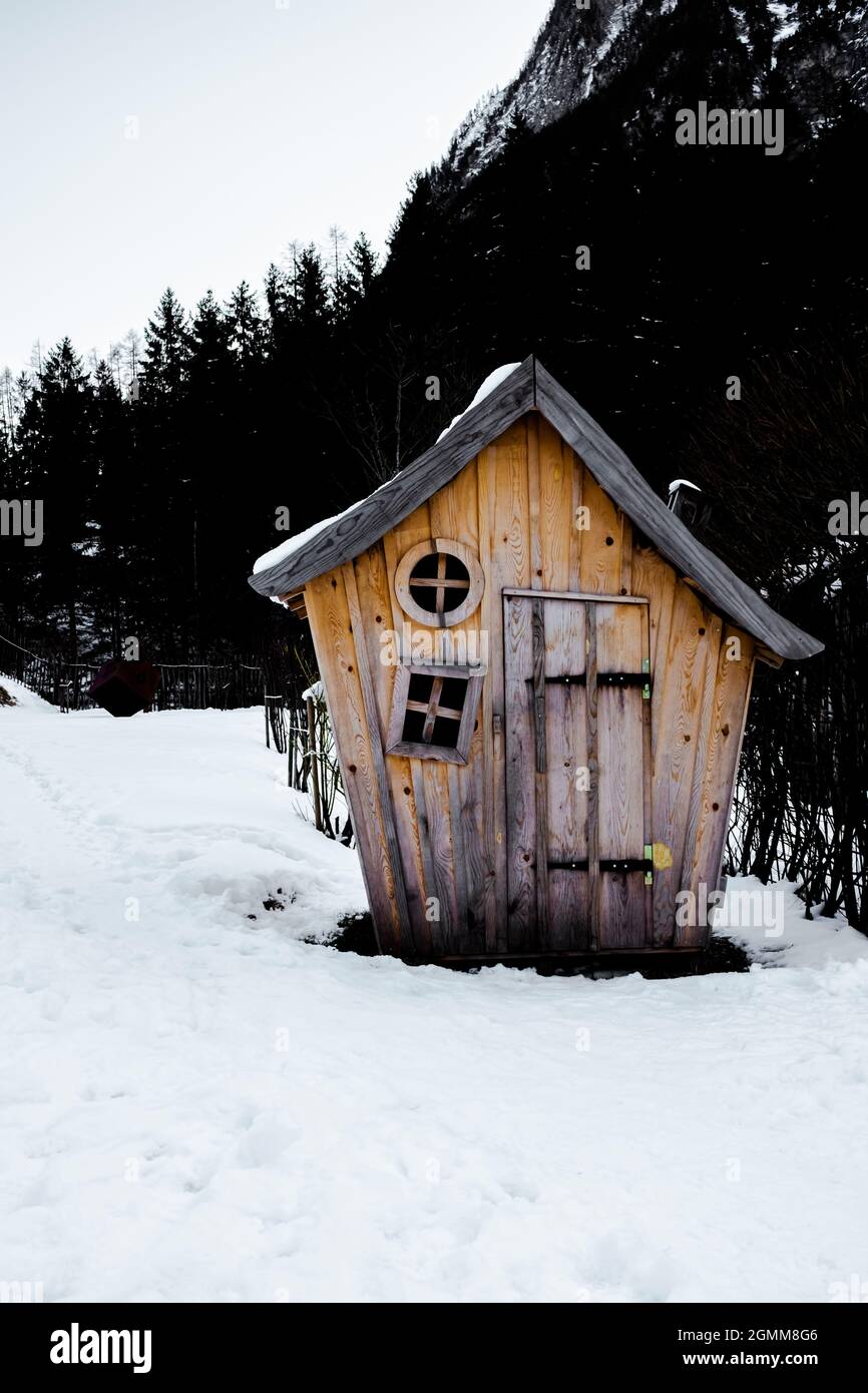Small cabin in snow-capped mountain Stock Photo - Alamy
