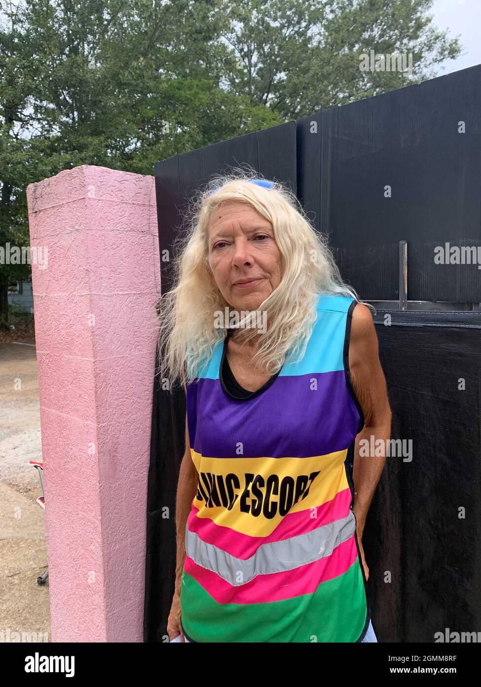 Jackson, USA. 13th Sep, 2021. Derenda Hancock, a volunteer, stands outside the Pink House abortion clinic. The Pink House is the last abortion clinic in Mississippi. Credit: Julia Naue/dpa/Alamy Live News Stock Photo