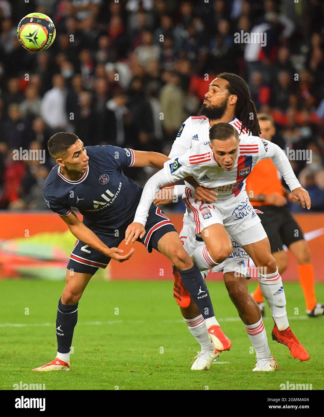 Achraf hakimi of psg hi-res stock photography and images - Alamy