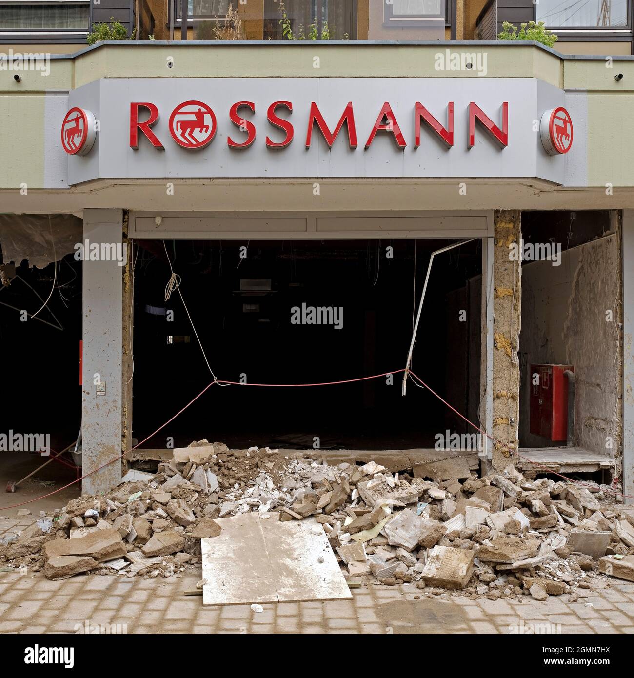 Rossmann cosmetics hi-res stock photography and images - Alamy