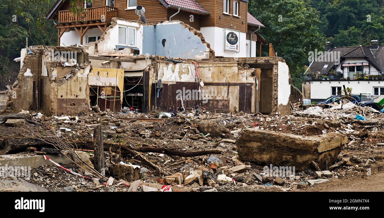 Devastation hotel hi-res stock photography and images - Alamy