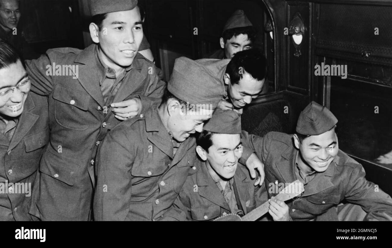 JAPANESE-AMERICAN SOLDIERS at Camp Shelby, near Hattiesburg, Mississippi, in 1943. The Japanese-American 442 Regimental Combat Team trained here for WW2. Stock Photo