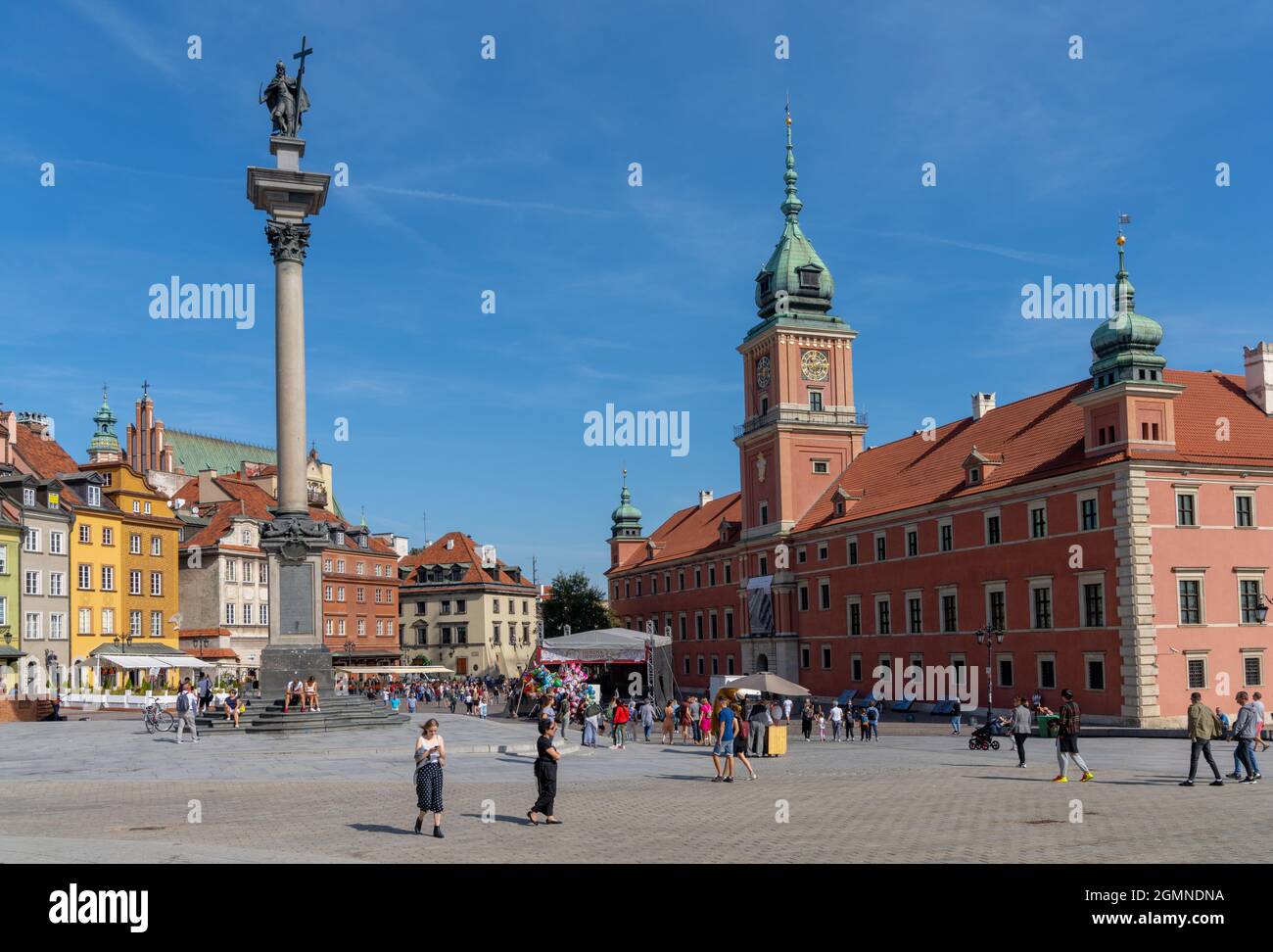 Warsaw, Poland - September 11, 2021: view of the Zamkowy Square with the Royal Castle and the Column of Sigismund in downtown Warsaw Stock Photo