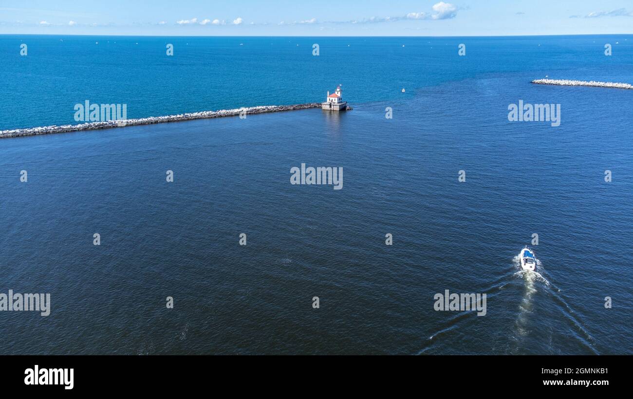 West Pierhead Lighthouse, Lake Ontario, Oswego, NY, USA Stock Photo