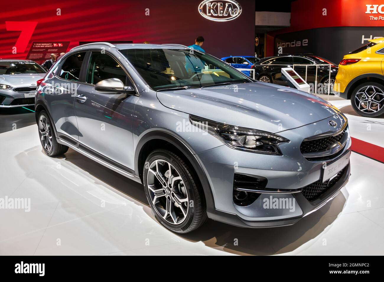 Kia Xceed new car model shown at the Autosalon 2020 Motor Show. Brussels,  Belgium - January 9, 2020 Stock Photo - Alamy
