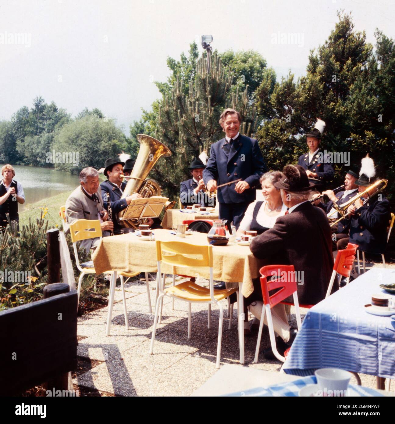 ... und die Tuba bläst der Huber, Fernsehserie, Deutschland 1980 - 1981, Darsteller: Franz Muxeneder, Max Grießer, Henner Quest, Josef Meinrad Stock Photo