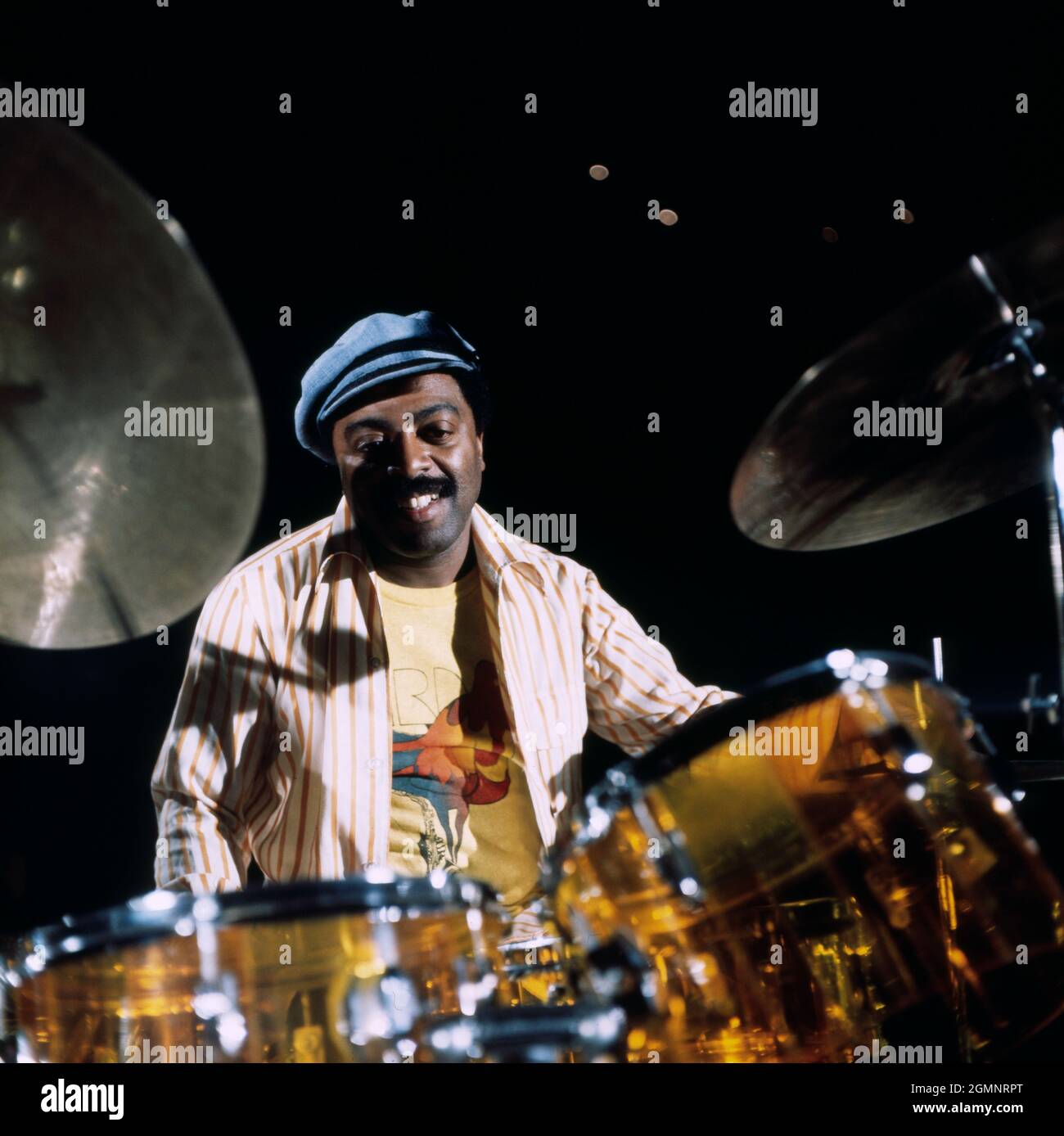 Roy Haynes, amerikanischer Jazz-Schlagzeuger spielt mit dem Roy Haynes Quintett in der Musik-Sendung: Jazz im ZDF, 1976.  Roy Haynes, American Jazz drummer plays with Roy Haynes Quintet in the music programme: Jazz im ZDF, 1976., Stock Photo