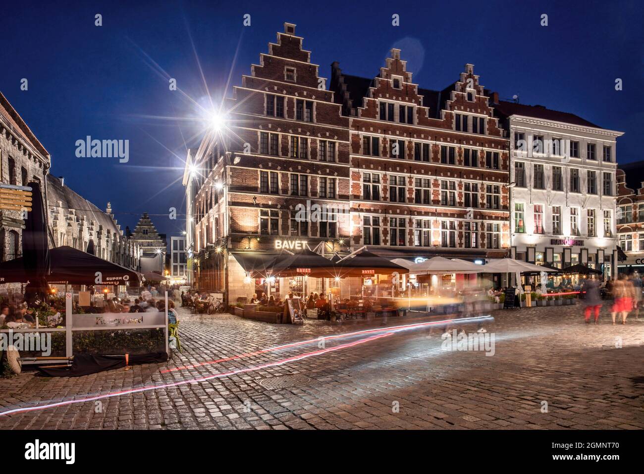 Historisches Zentrum von Gent am Abend,  Restaurants am Pensmarkt , Gent, Flandern, Belgien, Europa Stock Photo