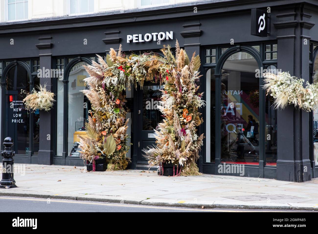 London, September 20, 2021: Streets of Chelsea get decorated with floral displays for anuual Chelsea in Bloom competition. Stock Photo