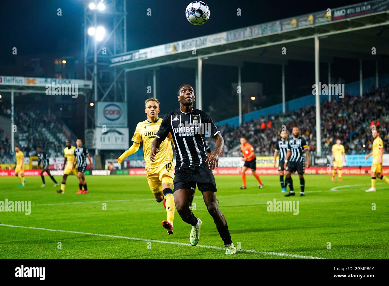 CHARLEROI, BELGIUM - SEPTEMBER 18: during the Jupiler Pro League match ...