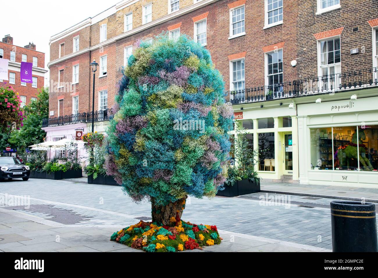 London, September 20, 2021: Streets of Chelsea get decorated with floral displays for anuual Chelsea in Bloom Stock Photo