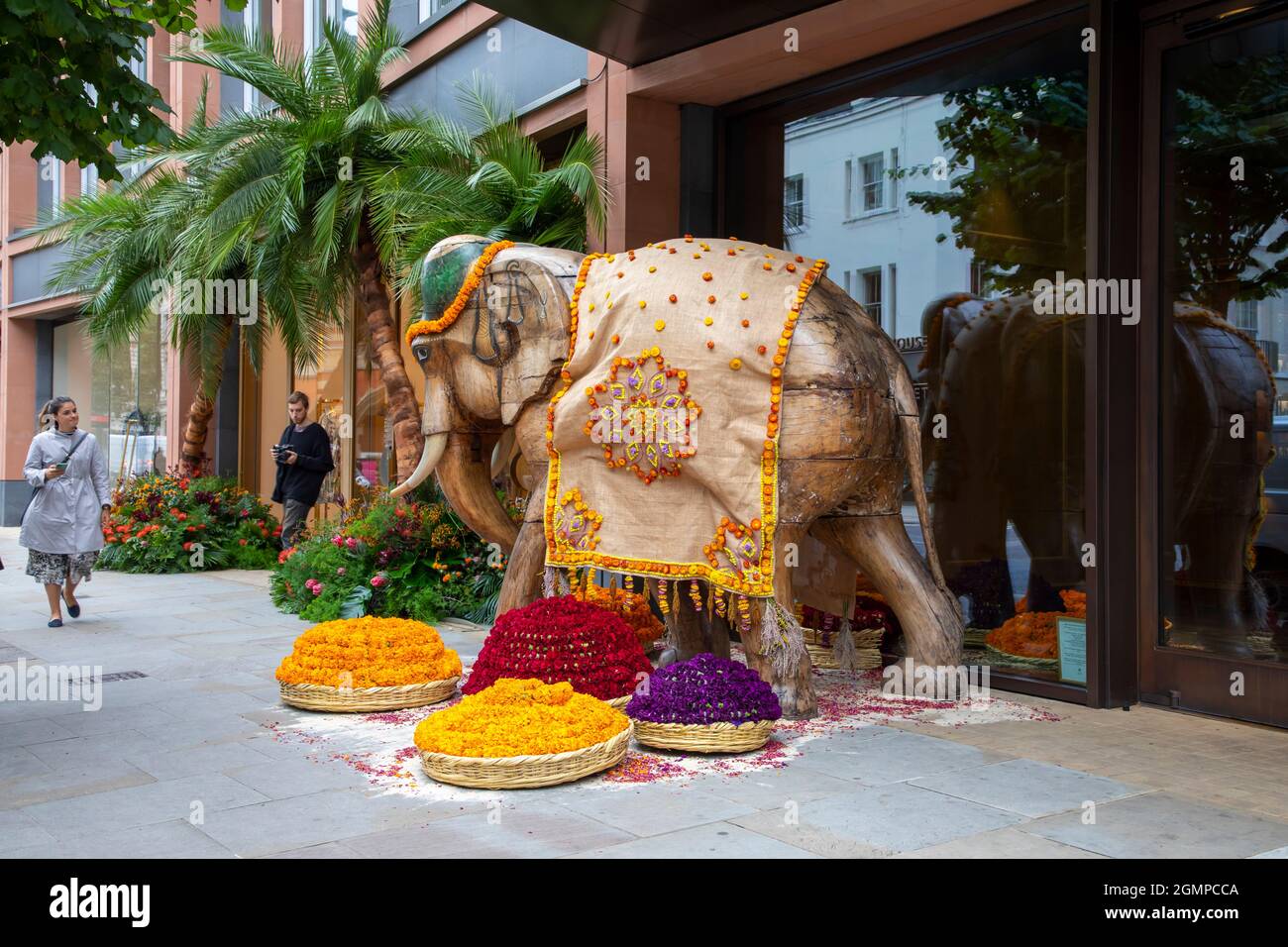 London, September 20, 2021: Streets of Chelsea get decorated with floral displays for anuual Chelsea in Bloom Stock Photo