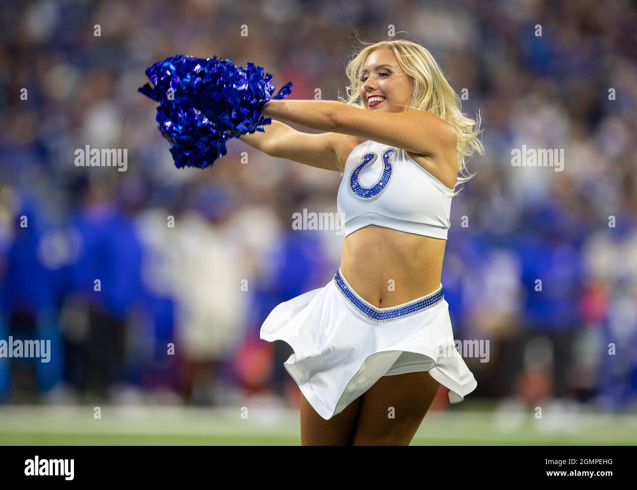 Indianapolis, Indiana, USA. 19th Sep, 2021. Los Angeles Rams players  celebrate touchdown byLos Angeles Rams running back Darrell Henderson (27)  during NFL football game action between the Los Angeles Rams and the