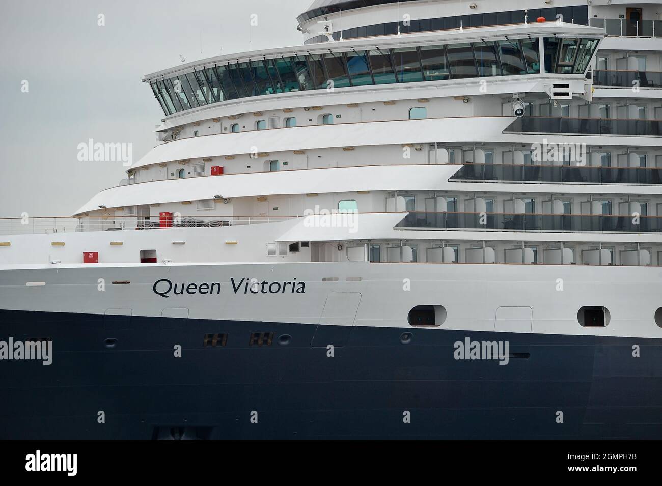 Queen Victoria cruise liner Stock Photo Alamy