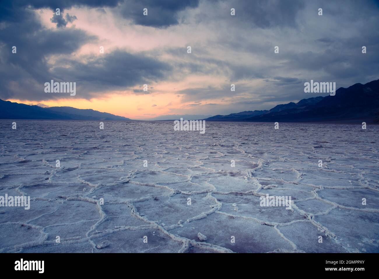 The salt pans of Badwater Basin at 282ft below sea level, Death Valley, California. Stock Photo