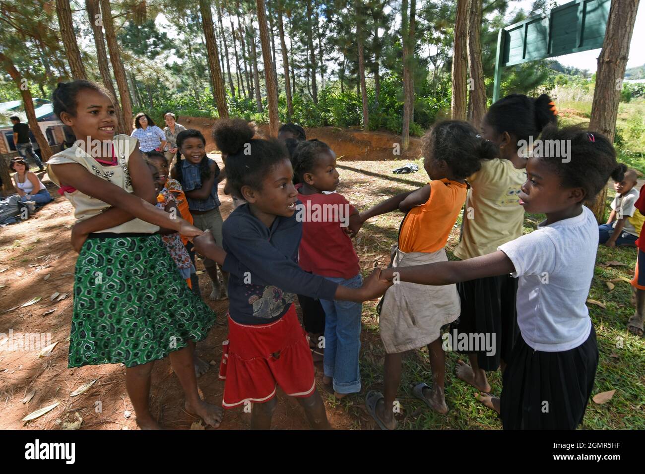 Children playing festival games hi-res stock photography and images - Alamy