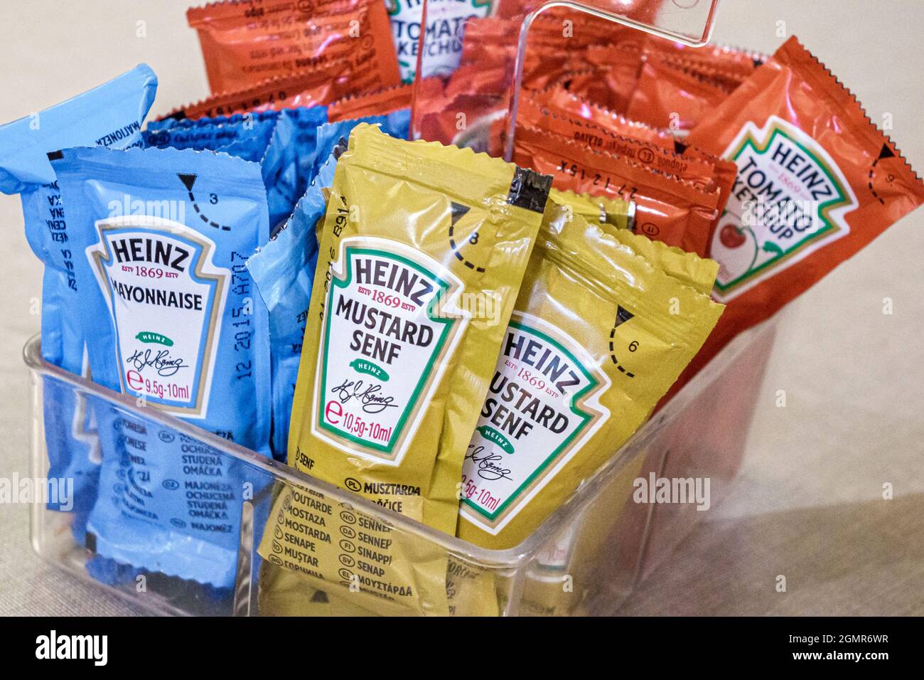 Madrid Spain,Salamanca,Recoletos,Calle Alcala,Vips restaurant condiments German English languages,mustard Heinz mayonnaise ketchup packets packages Stock Photo