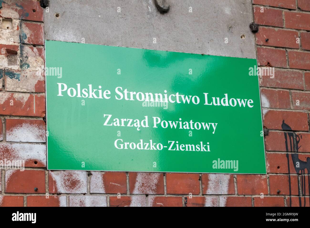 Gorzow Wielkopolski, Poland - June 1, 2021: Polish People's Party (Polish: Polskie Stronnictwo Ludowe) sign. Poviat board of PSL. Stock Photo