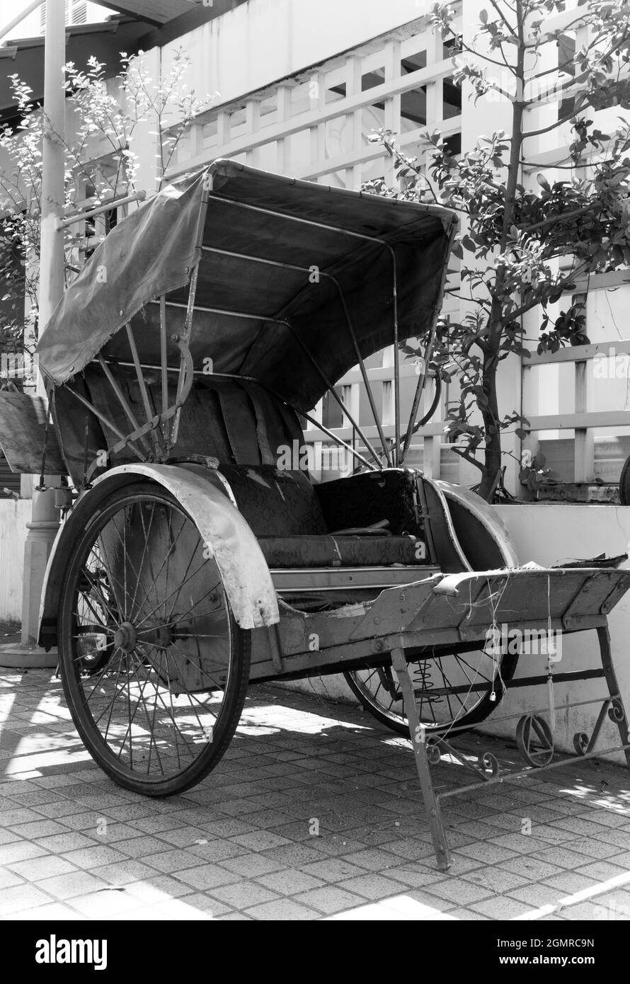 Antique rickshaw Black and White Stock Photos & Images Alamy