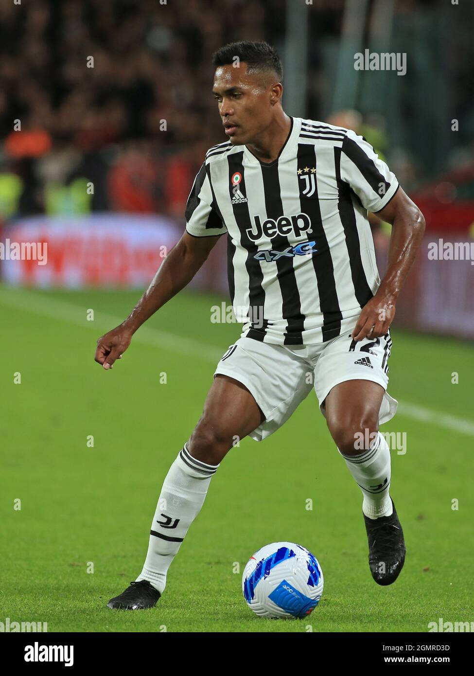 Turin, Italy. 19th Sep, 2021. Alex Sandro Lobo Silva (Juventus FC) during Juventus FC vs AC Milan, Italian football Serie A match in Turin, Italy, September 19 2021 Credit: Independent Photo Agency/Alamy Live News Stock Photo