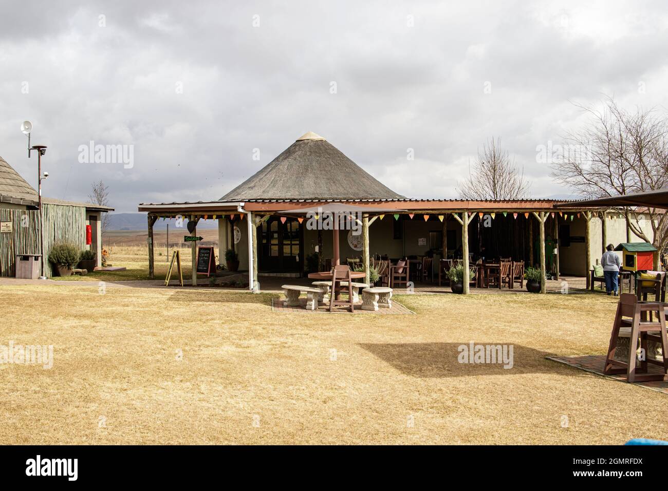 BERGVILLE, SOUTH AFRICA - Aug 30, 2021: The Farmstall restaurant alongside the road to Bergville, South Africa Stock Photo