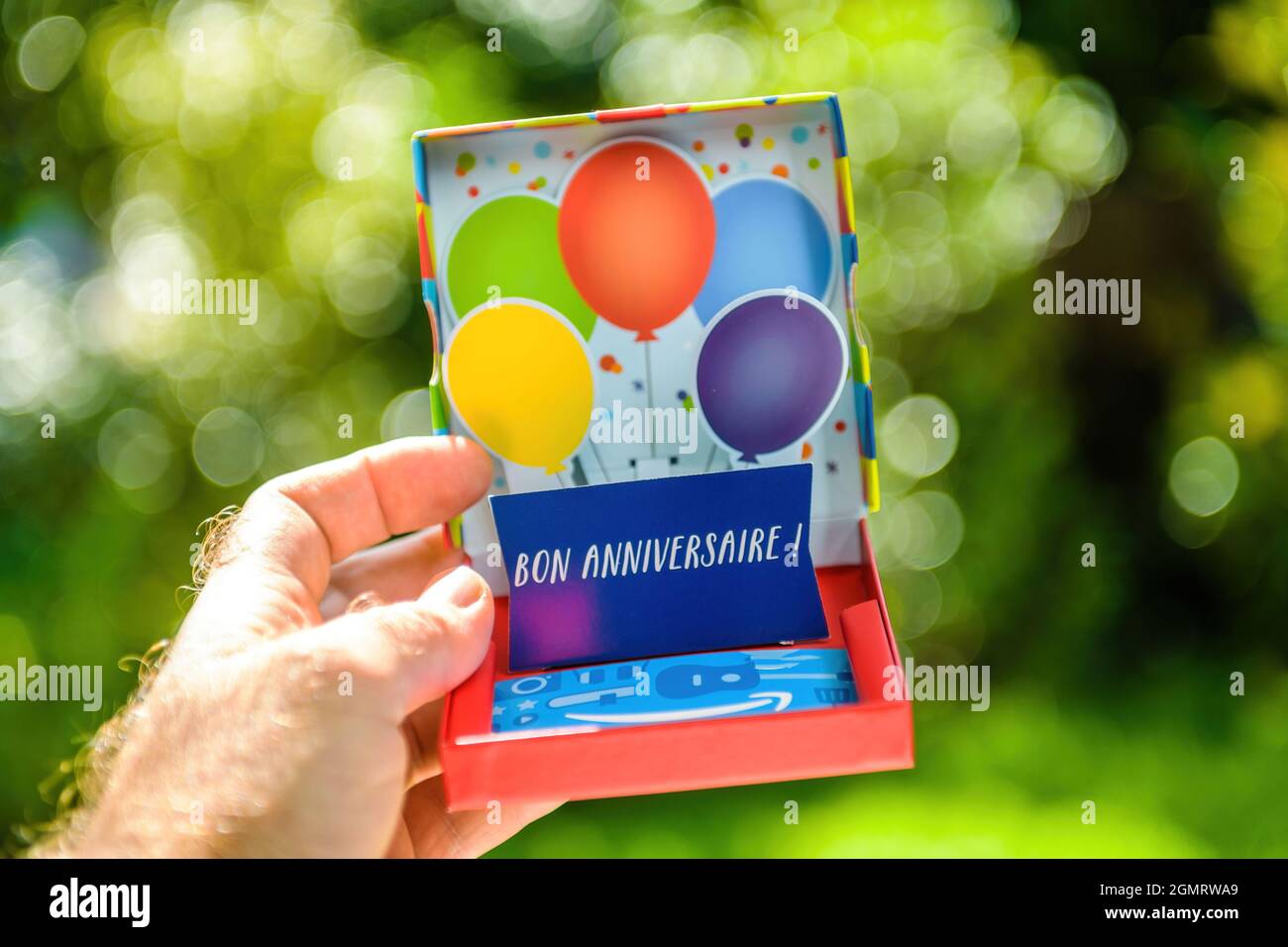 Pov Personal Perspective Of Man Holding E Commerce 3 D Gift Card Open And Bonne Anniversaire Signage In French Transalted As Happy Birthday Stock Photo Alamy Pov Personal Perspective Of Man Holding E Commerce 3 D Gift Card Open And Bonne Anniversaire Signage In French Transalted As Happy Birthday Stock Photo Alamy