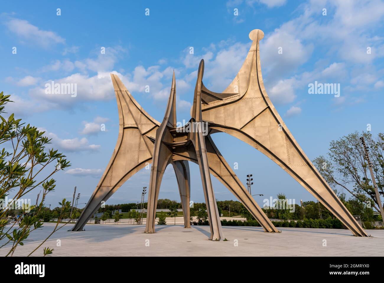 Sculpture Trois Disques aka L'Homme in sunset time. Made for Expo 67. Jean-Drapeau park, Saint Helens Island. August 3 2021 Montreal, Canada Stock Photo