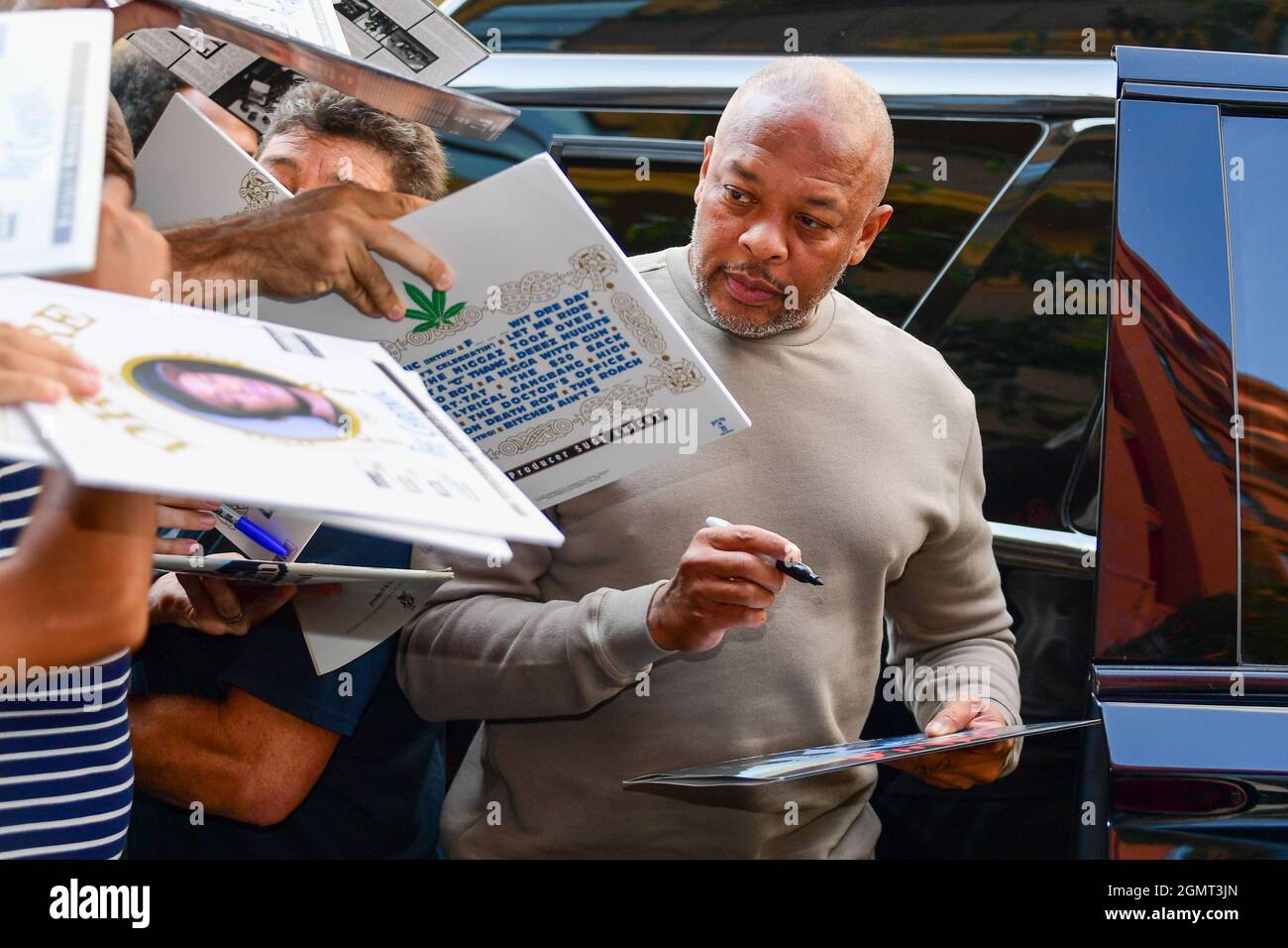 American rapper Dr Dre arrives and signs autographs during a Hollywood Walk of Fame ceremony for Real 92.3 DJ Kurt “Big Boy” Alexander, Wednesday, Sep Stock Photo