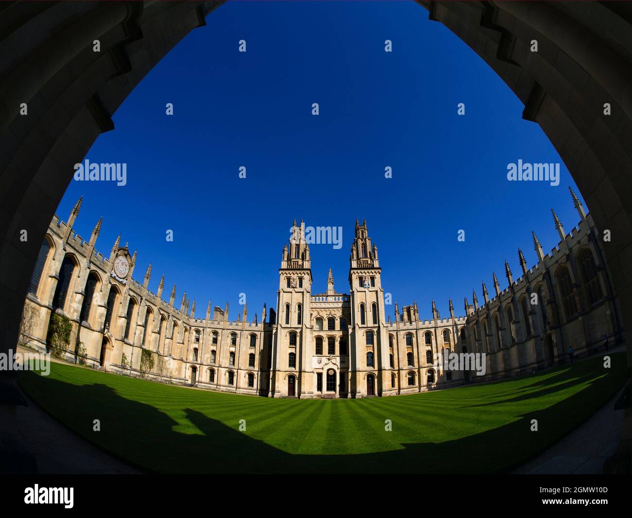 Oxford, England - 15 May 2015; no people in view. All Souls College was founded by Henry VI of England and the Archbishop of Canterbury, in 1438.  Uni Stock Photo