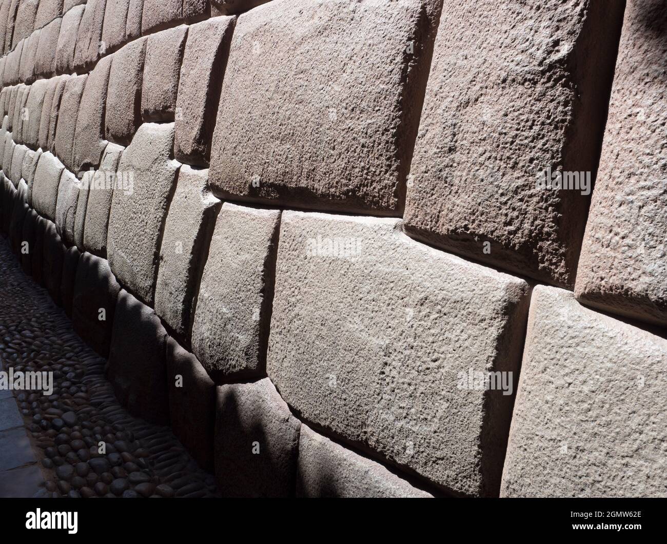 Cusco, Peru- 8 May 2018 Cusco was and remains the focus of Inca culture and civilisation in Peru. Here we see one of the stunning Inca walls in the ci Stock Photo