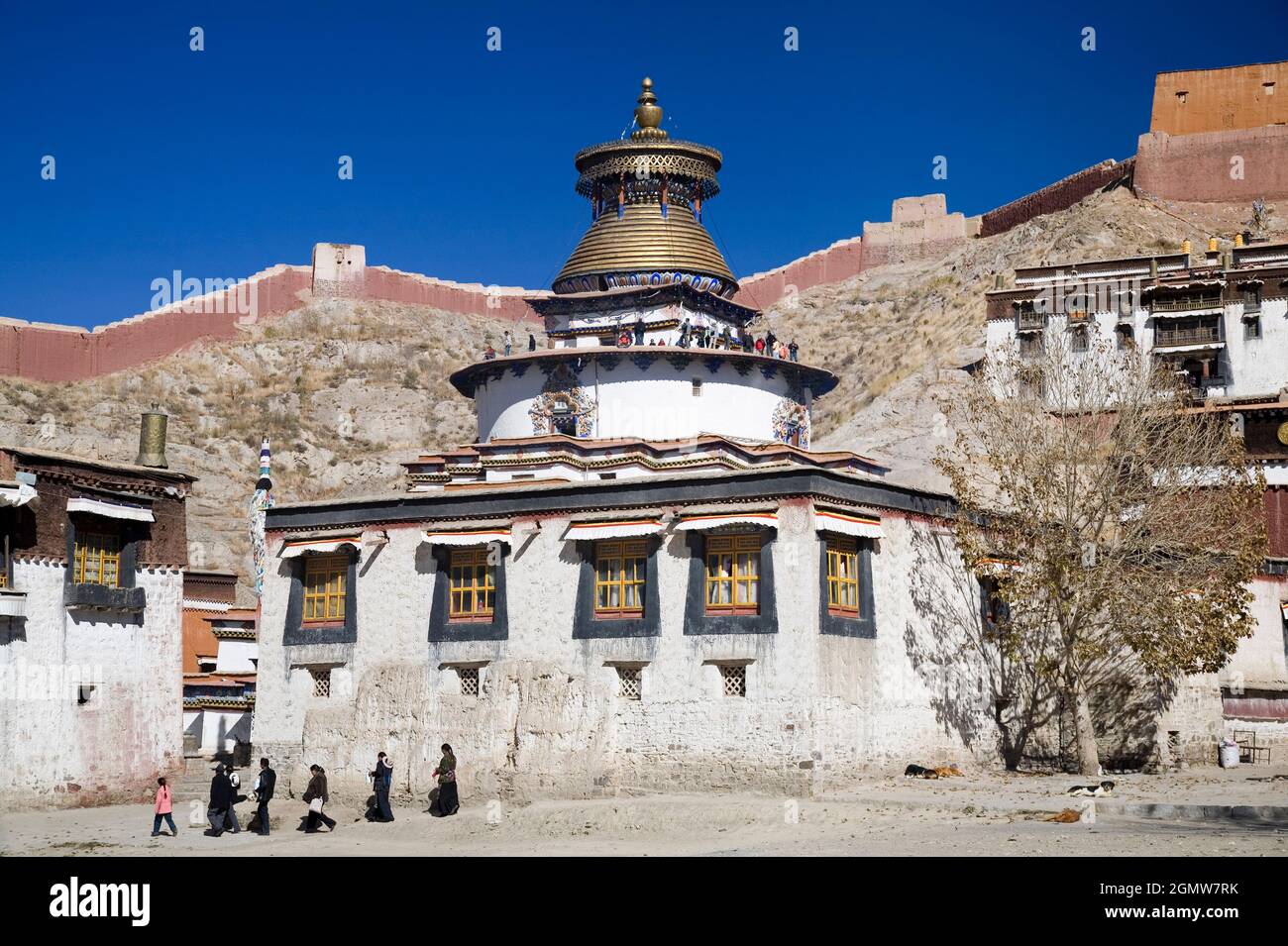 The Palcho Monastery in Gyantse, Tibet dates back to the 9th Century.  The monastery precinct is a complex of structures, which includes its Kumbum (s Stock Photo