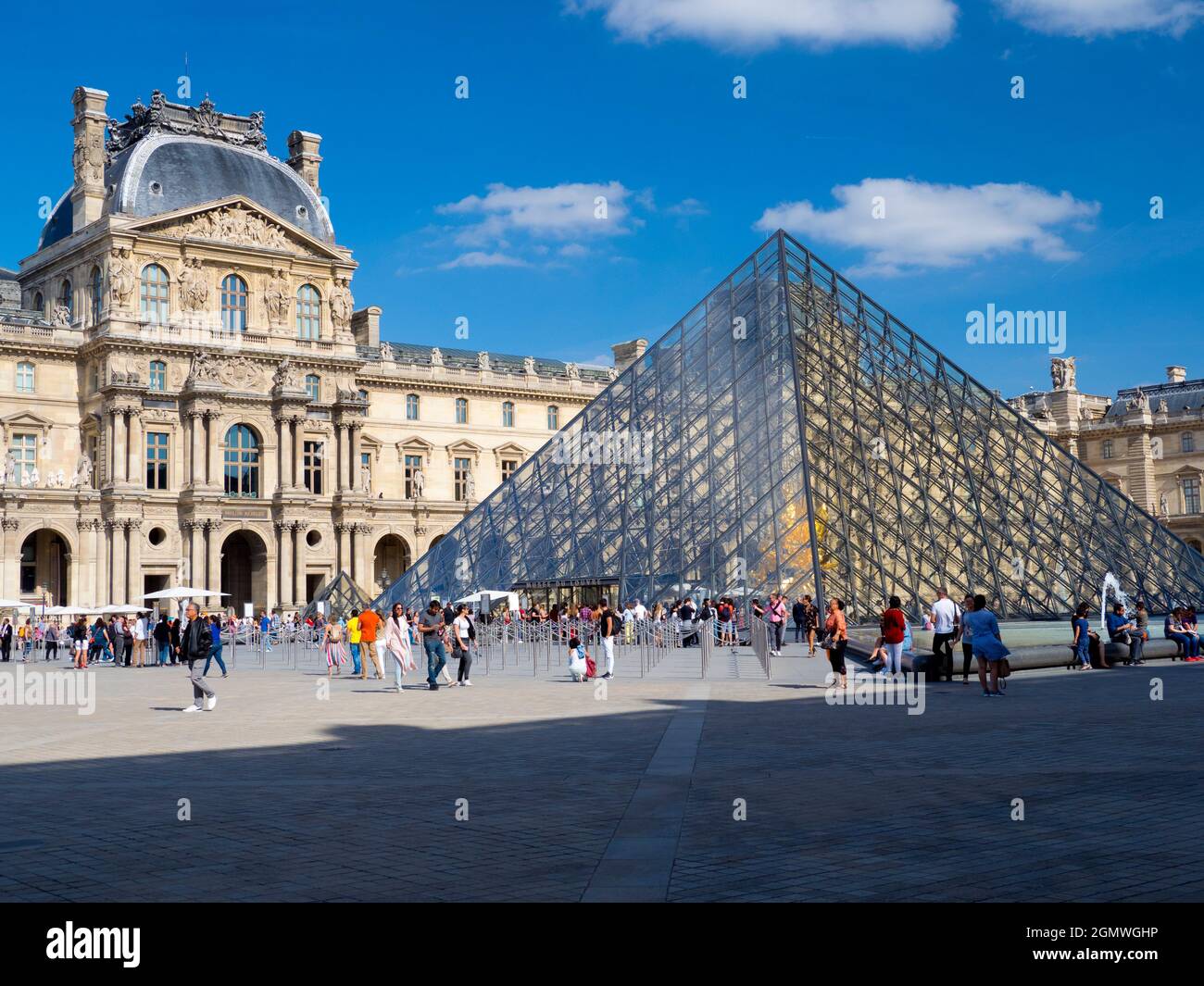 MUS E DU LOUVRE PARIS visual data 6