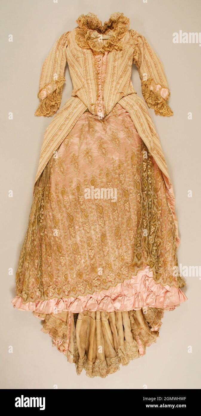 French dress hi-res stock photography and images - Page 2 - Alamy