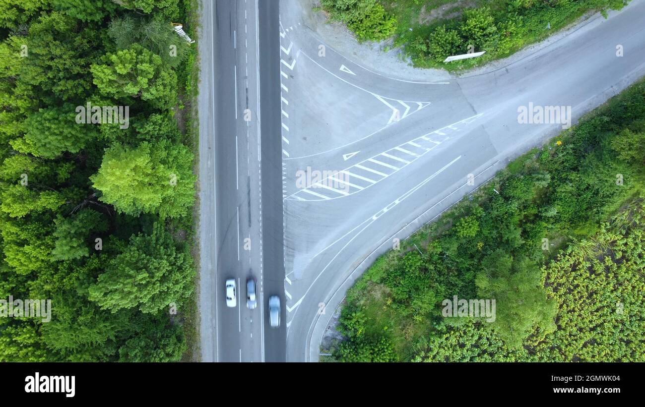 Overhead freeway trees hi-res stock photography and images - Alamy